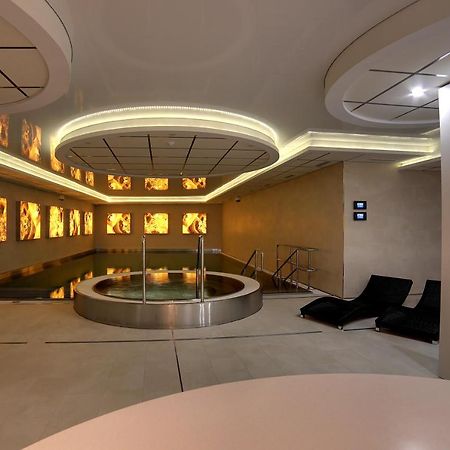 Luxury Spa Hotel Olympic Palace Karlovy Vary Exterior photo Spa at the hotel