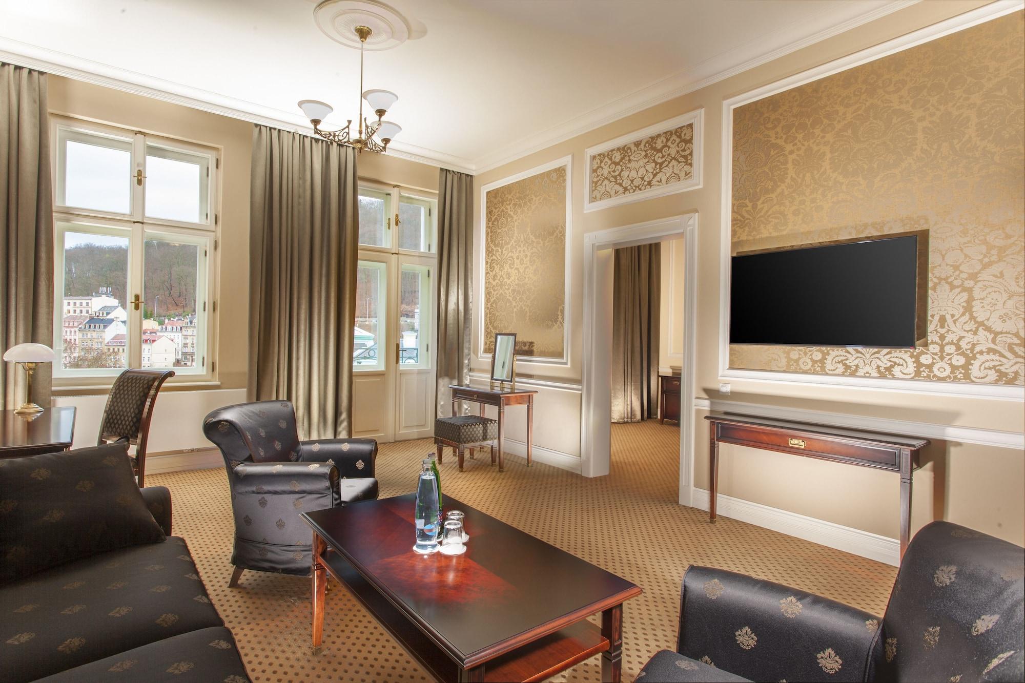 Luxury Spa Hotel Olympic Palace Karlovy Vary Exterior photo Suite