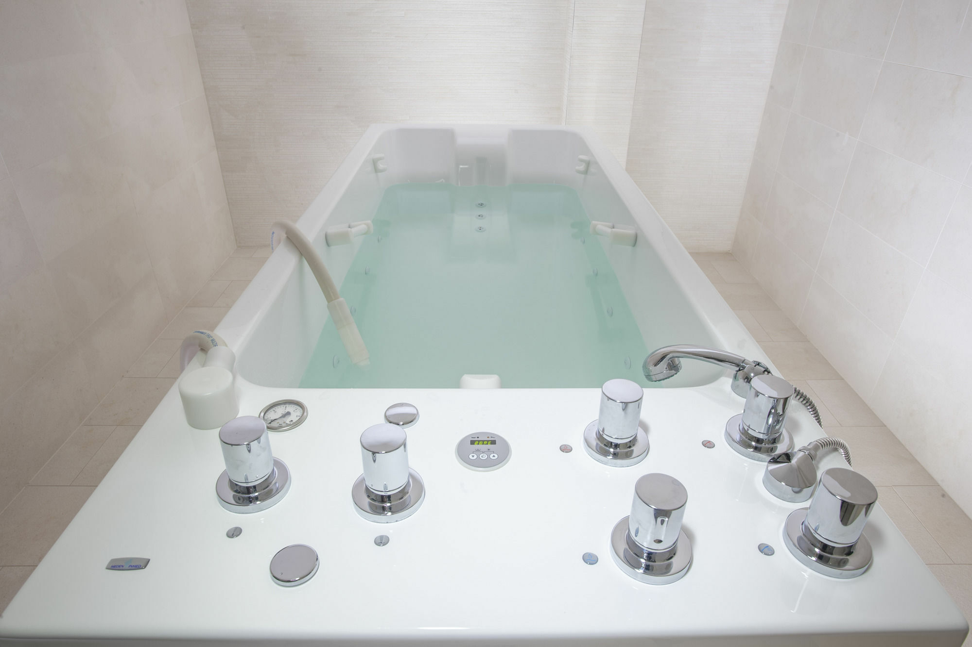 Luxury Spa Hotel Olympic Palace Karlovy Vary Exterior photo A whirlpool bath