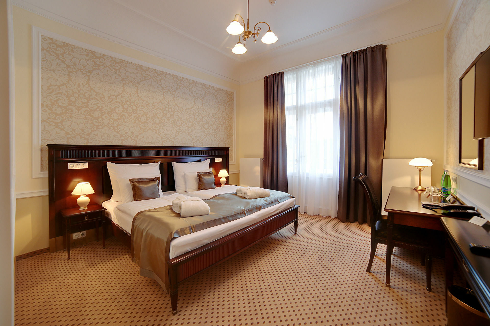 Luxury Spa Hotel Olympic Palace Karlovy Vary Exterior photo A room at the hotel